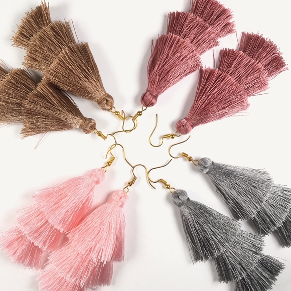 Tiered Tassel Drop Gray Dangle Earrings - Picture 4 of 5